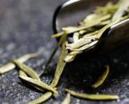 竹叶青茶多少钱一斤呢？